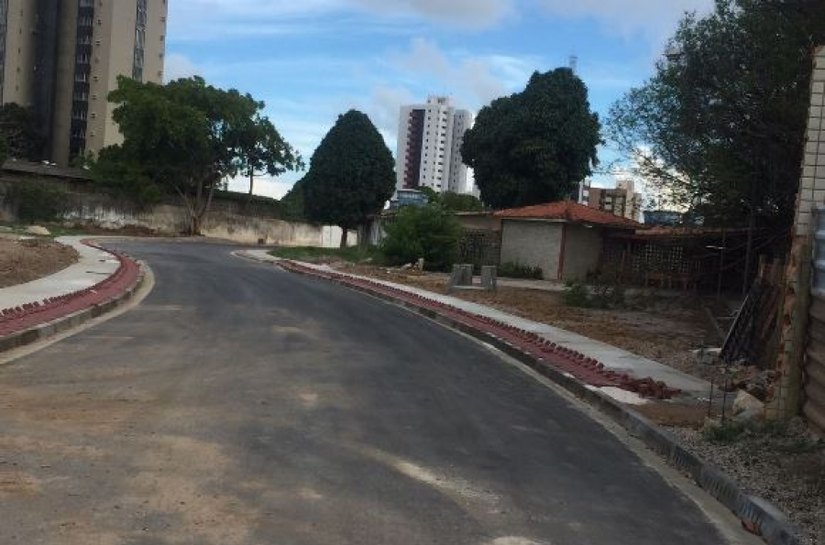 Governo conclui pavimentação dos eixos viários do Farol em três trechos