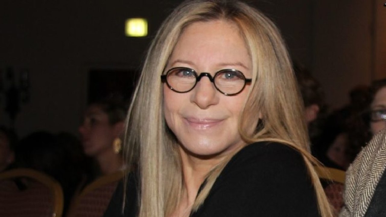 Barbra Streisand lança autobiografia em novembro