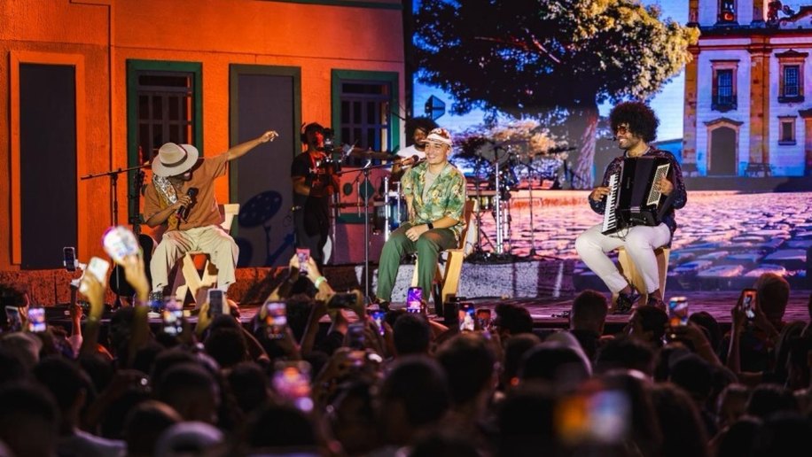 Projeto Dominguinho emocionou o público no Festival Verão Massayó ao celebrar as raízes do forró e a identidade cultural do Nordeste