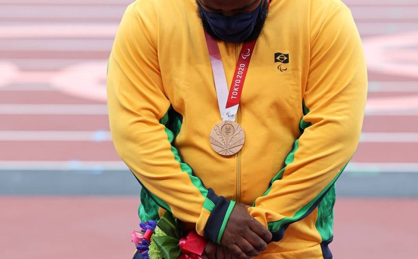 Thiago Paulino desabafa após ter ouro retirado: ‘a pancada foi muito forte’