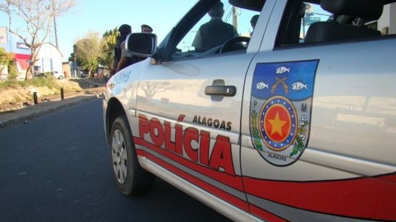 Casal finge querer alugar apartamento e rouba R$ 24 mil reais de idoso em Arapiraca