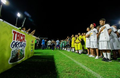 Quarenta e oito equipes participam da 5ª edição da Taça das Grotas no Rei Pelé
