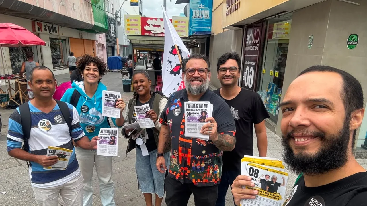Fleming leva campanha pelo fim da escala 6×1 ao Centro de Maceió