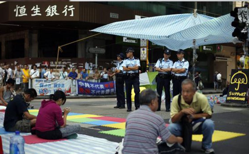 Estudantes acusados de iniciar protestos em Hong Kong se declaram inocentes