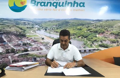 Prefeitura de Branquinha efetua pagamento de rateio do Fundeb para os profissionais da Educação