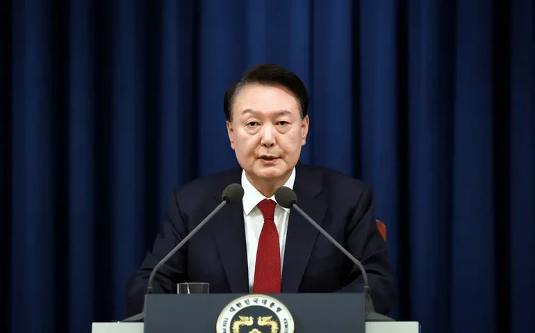 Ministério da Justiça da Coreia do Sul proíbe viagens do presidente ao exterior