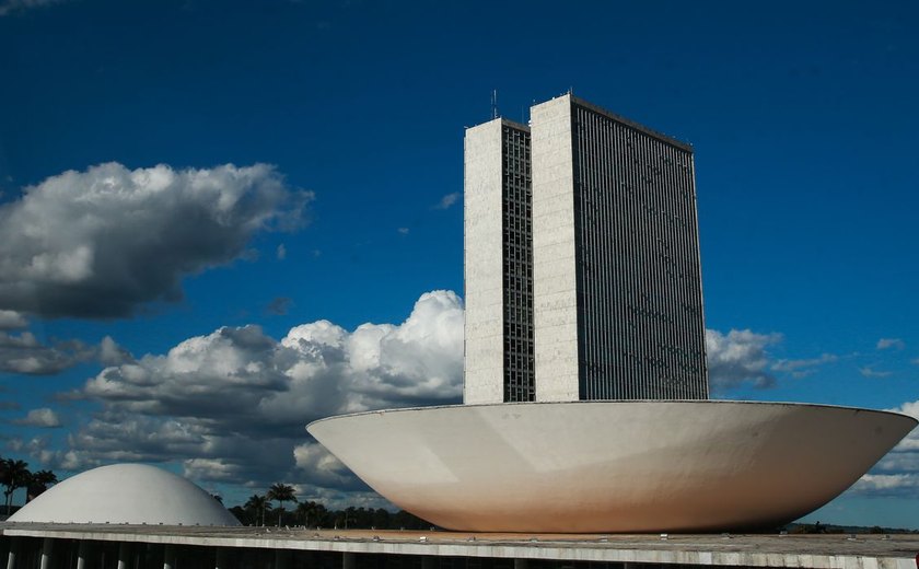 STF tem 3 votos contra aval do Legislativo para buscas no Congresso
