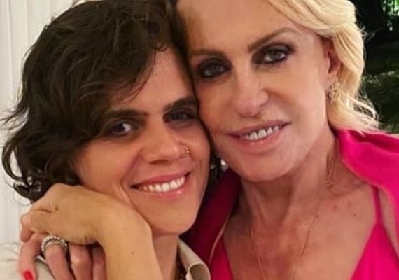 Filha de Ana Maria Braga fala de comparações com a mãe e escolha por vida no interior: 'Carreira de sucesso dela me deu segurança material'