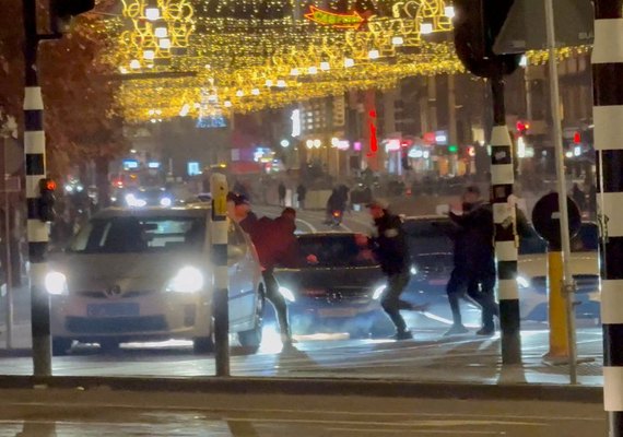 Holanda prende manifestantes depois de ataques à torcida israelense