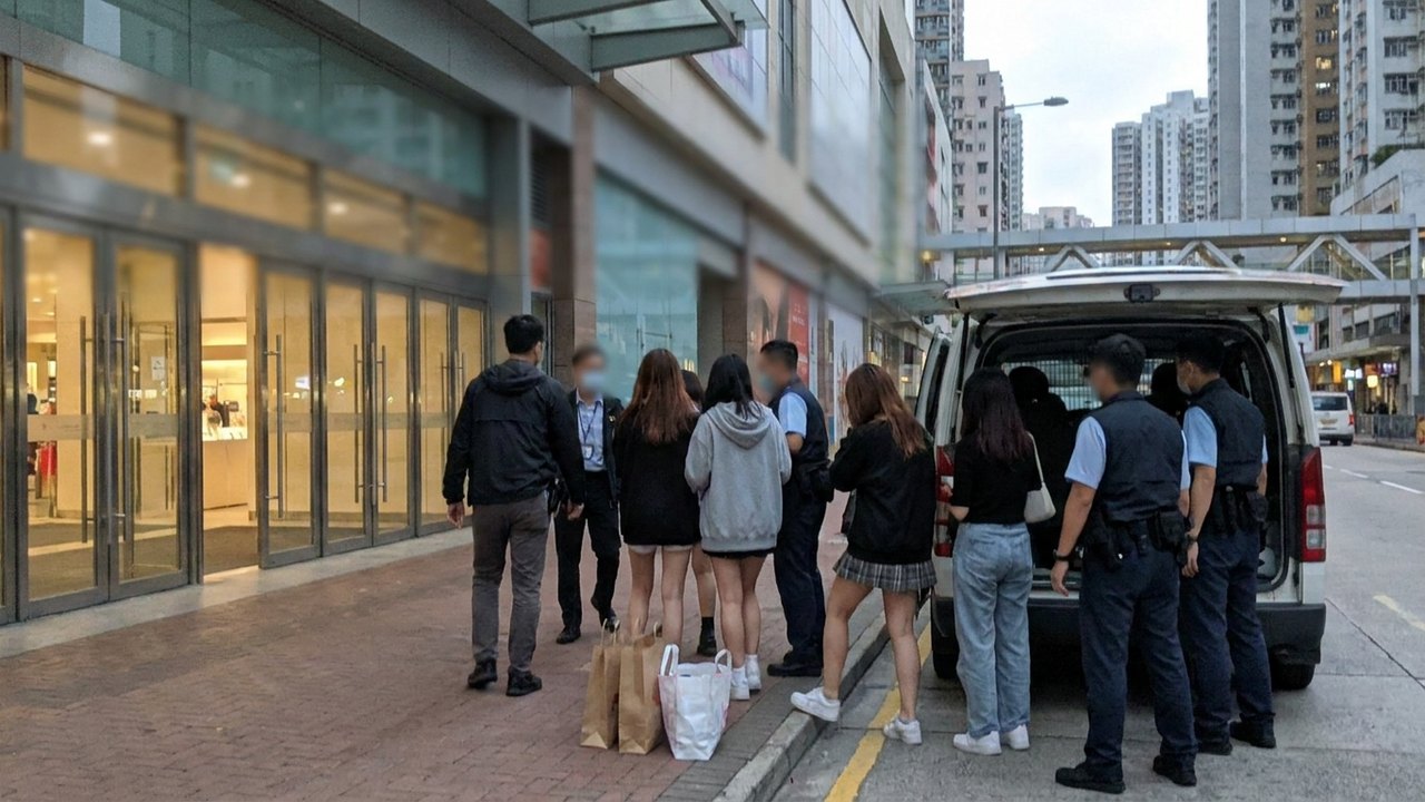 Cinco adolescentes são apreendidas após suspeita de furto em shopping na Barra