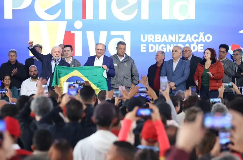 Lula anuncia programa que investirá R$ 4,67 bilhões em bairros pobres