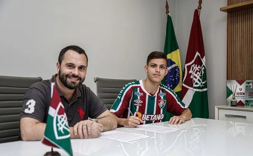 Fluminense contrata meia-atacante Giovanni Manson, revelado no Santos