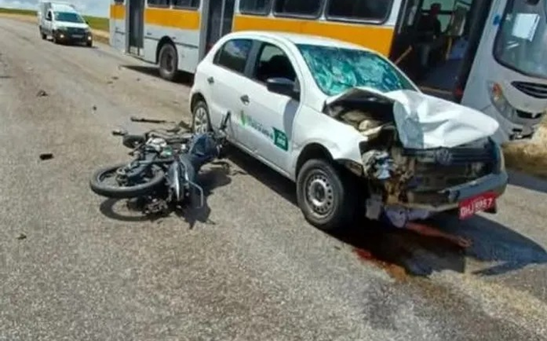 Dois morrem em acidente entre taxi e motocicleta em Boca da Mata