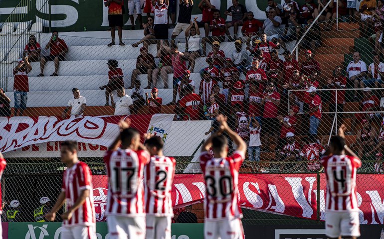 CRB mantém liderança e invencibilidade no Alagoano após triunfo sobre o Coruripe