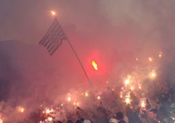 Corinthians vence São Paulo por 2 a 0 pela Libertadores