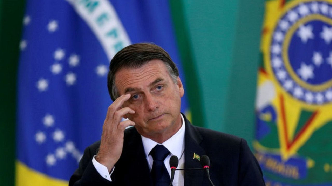 Bolsonaro terá atendimento médico em tempo integral na prisão, por determinação de Moraes