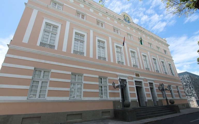 Mesa Diretora publica Ato estabelecendo medidas para o retorno programado às atividades presenciais