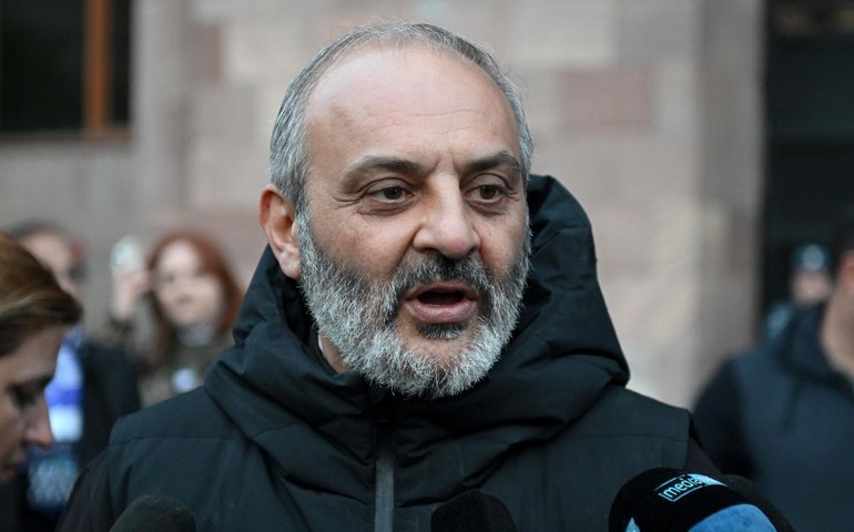 Perseguição na Armênia ganha novos capítulos com prisão de arcebispo: 'governo está encurralado'