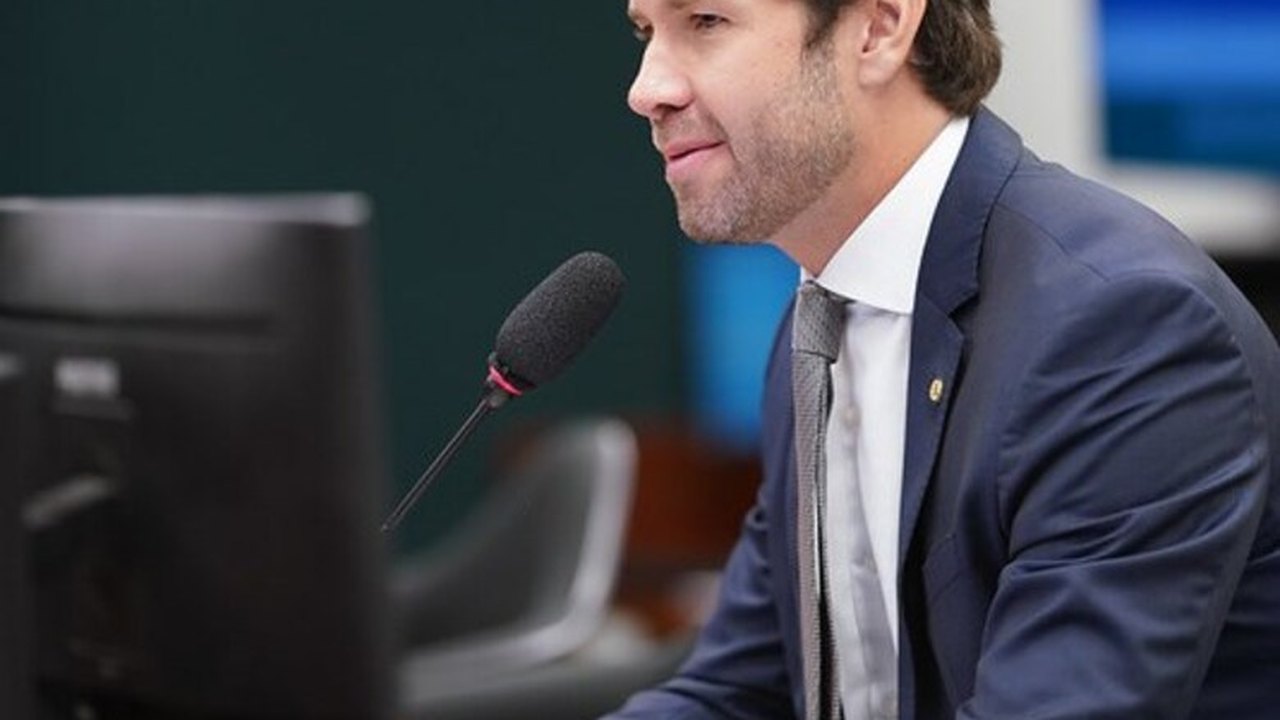Pedro destaca entrega de imóveis pelo governo federal em Maceió
