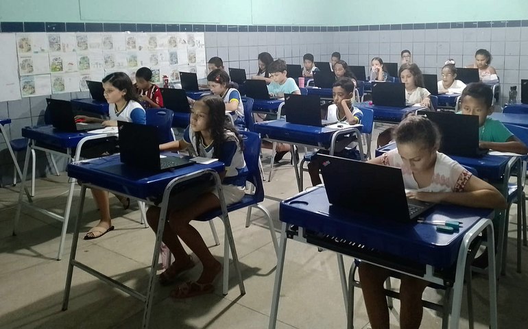 Escola arapiraquense é contemplada com certificado internacional de tendências em matemática e ciências