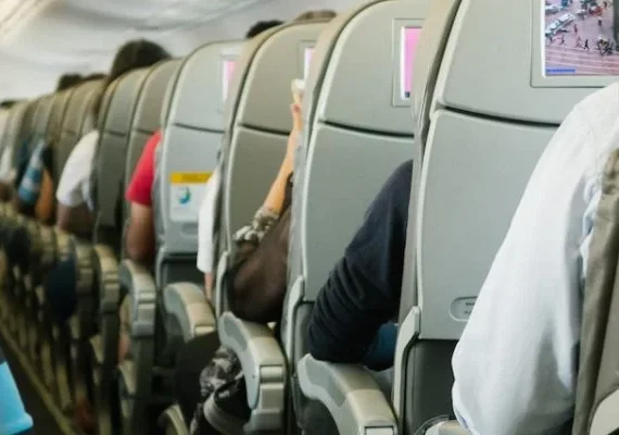 Viagem longa? Veja cuidados essenciais para evitar trombose venosa