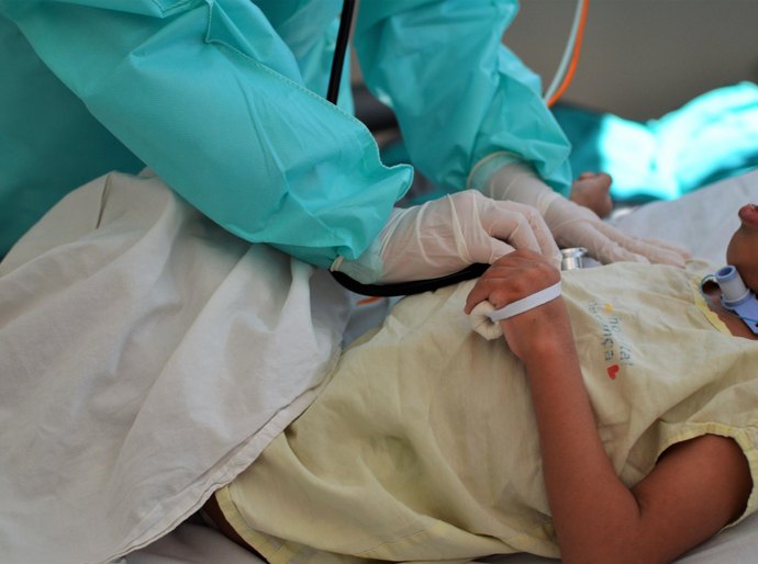 Hospital da Criança de Alagoas orienta pais sobre como agir em caso de parada cardiorrespiratória