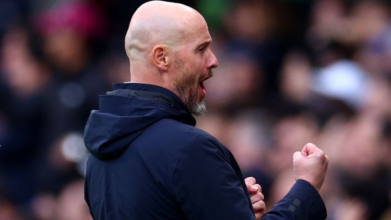 Técnico Erik ten Hag não conta com o retorno de Casemiro ao time do United até o Natal