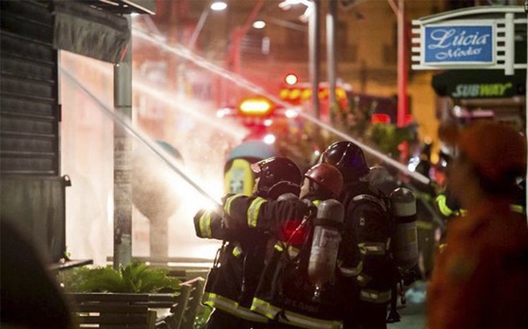 O incêndio visto de dentro: visão geral do sinistro que atingiu lojas do Centro