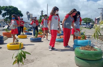 População ajuda na manutenção de áreas da capital recuperadas pela Prefeitura