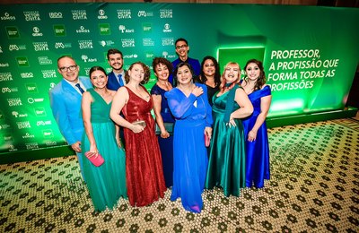 Prêmio Educador Nota 10 prorroga fim das inscrições para 13 de agosto