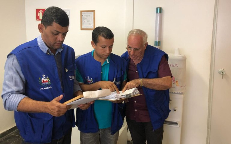 Procon Alagoas fiscaliza financeiras em São Miguel dos Campos