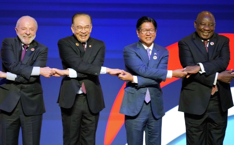 'Uma ordem internacional mais democrática': por que países estão buscando o BRICS?