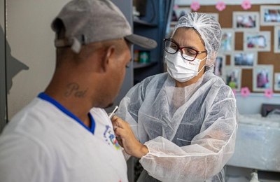 Saúde atualiza vacinação de pessoas em situação de rua