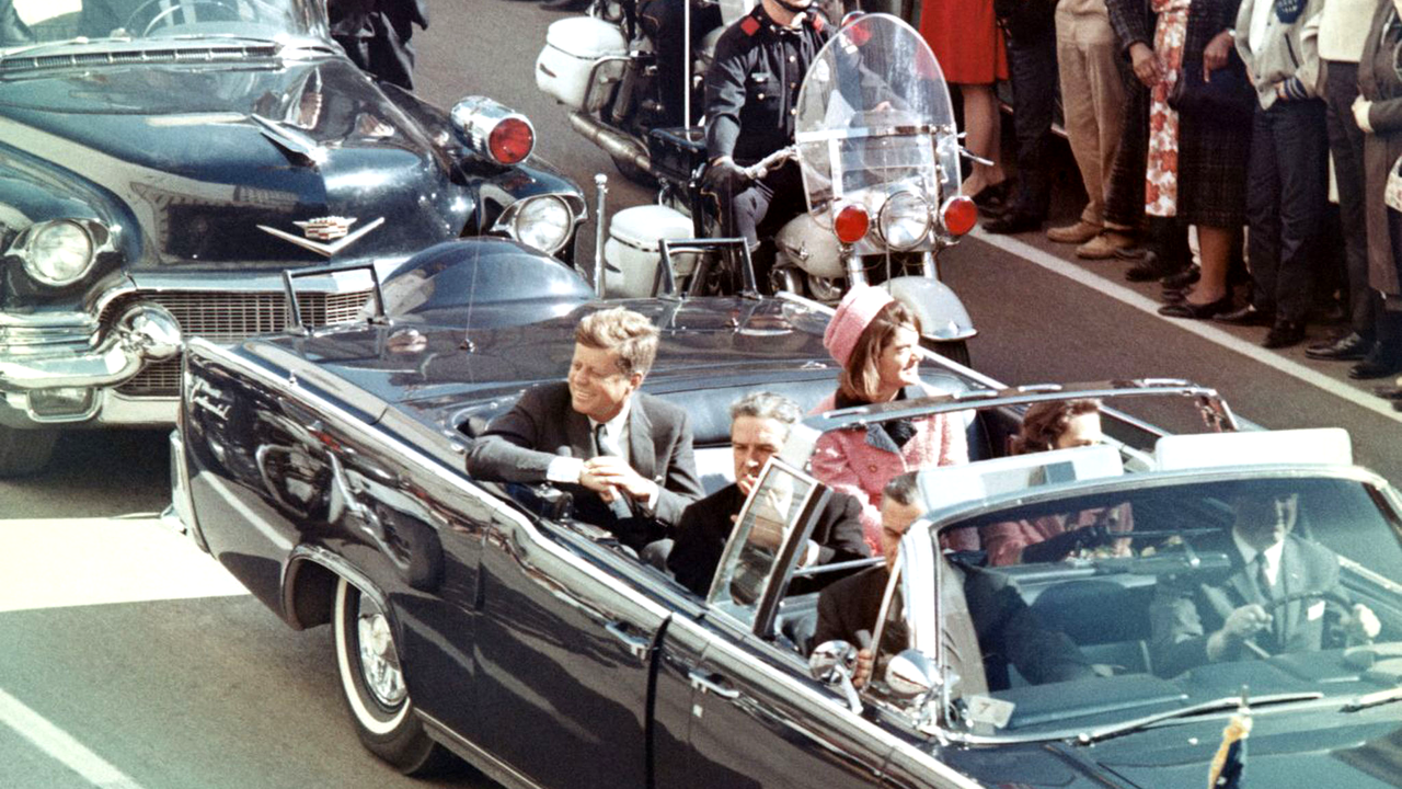 Trump anuncia data da divulgação de todos os arquivos sigilosos sobre assassinato de JFK