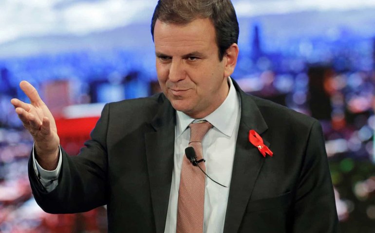 Paes lidera disputa no Rio com 27%; 2º lugar tem três empatados