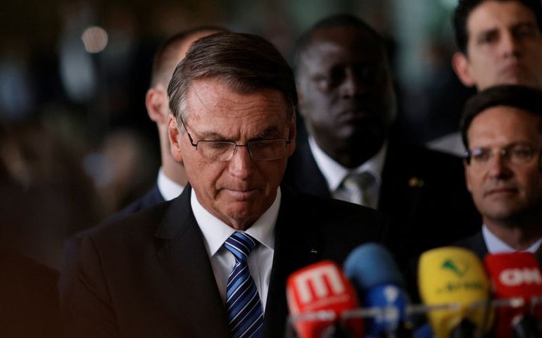 Lula viaja de SP para Trancoso antes de pronunciamento de Bolsonaro