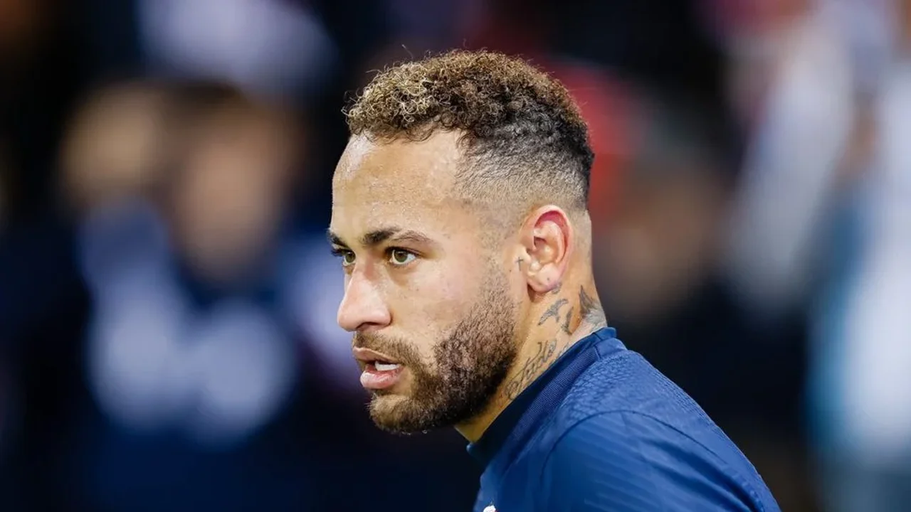 Lesões, insultos e gols: os altos e baixos de Neymar no PSG