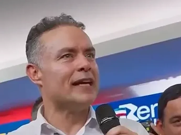 Renan anuncia campanha de comparação: “Verdade contra a mentira”