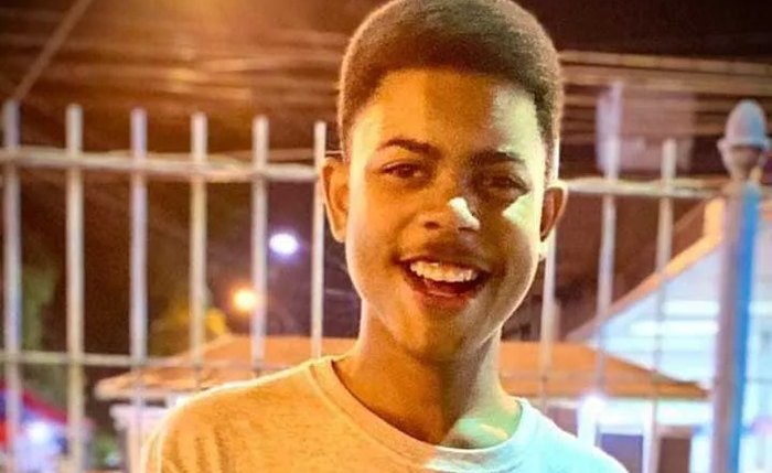 João Pedro teria sido assassinado pela polícia