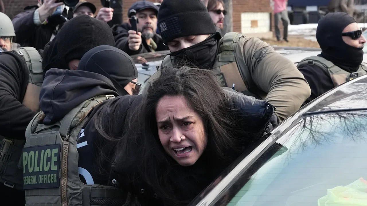 Ainda não há decisão judicial imediata sobre o pedido para interromper a repressão à imigração em Minnesota.
