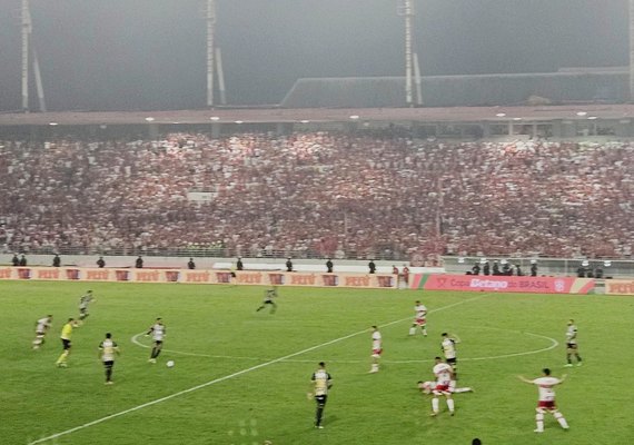 Mesmo com Neymar em campo, CRB segura resultado contra o Santos e se classifica para as oitavas de final