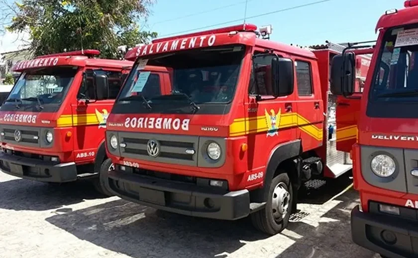 Duas mulheres ficam ilhadas em árvore após rio transbordar em Porto Calvo