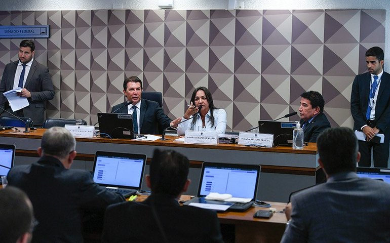 CPMI vai apurar vazamento de dados de Mauro Cid e Bolsonaro