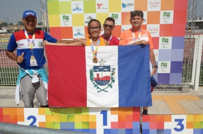 Secretaria de Educação homenageia escolas destaque no esporte