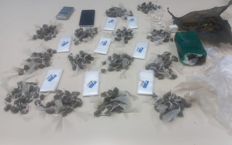 Operação da PC apreende drogas e prende jovem por tráfico em Batalha