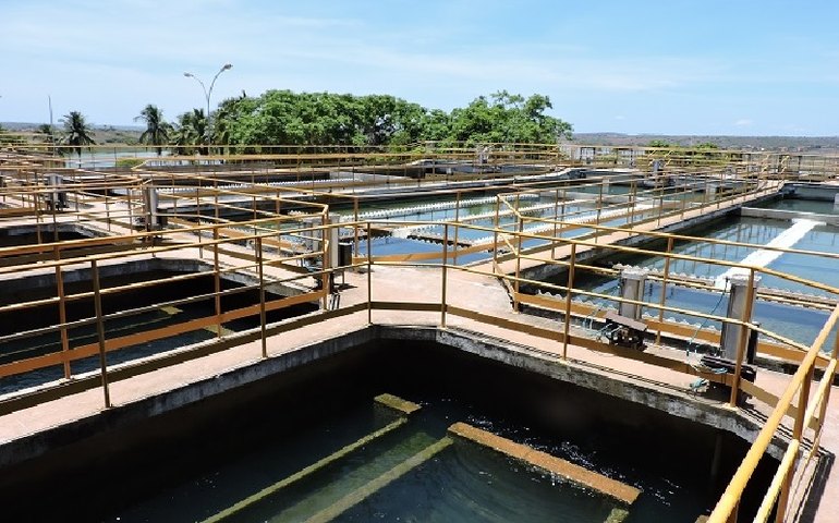 Agreste Saneamento efetua reparo em adutora do Sistema Coletivo do Agreste
