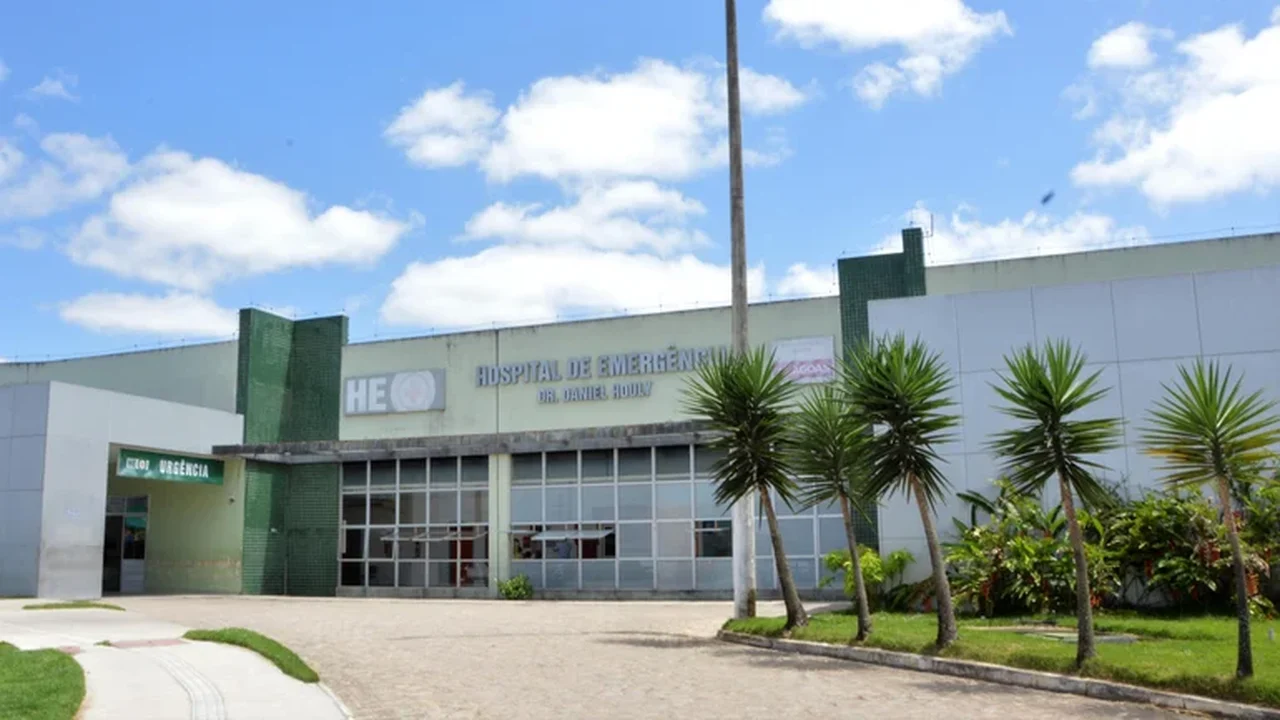 Jovem morre após confronto com a PM em Arapiraca; policial foi baleado e passa bem