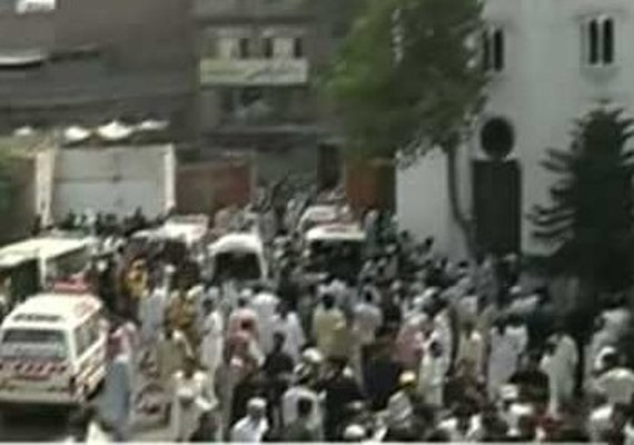 Ataque a mesquita xiita no Paquistão faz 20 mortos e mais de 70 feridos