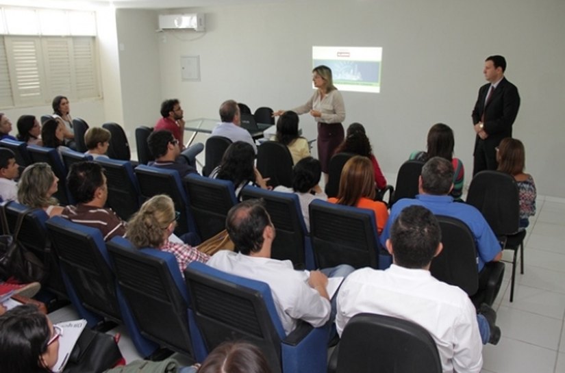 Controladoria orienta Conselhos Escolares na prestação de contas