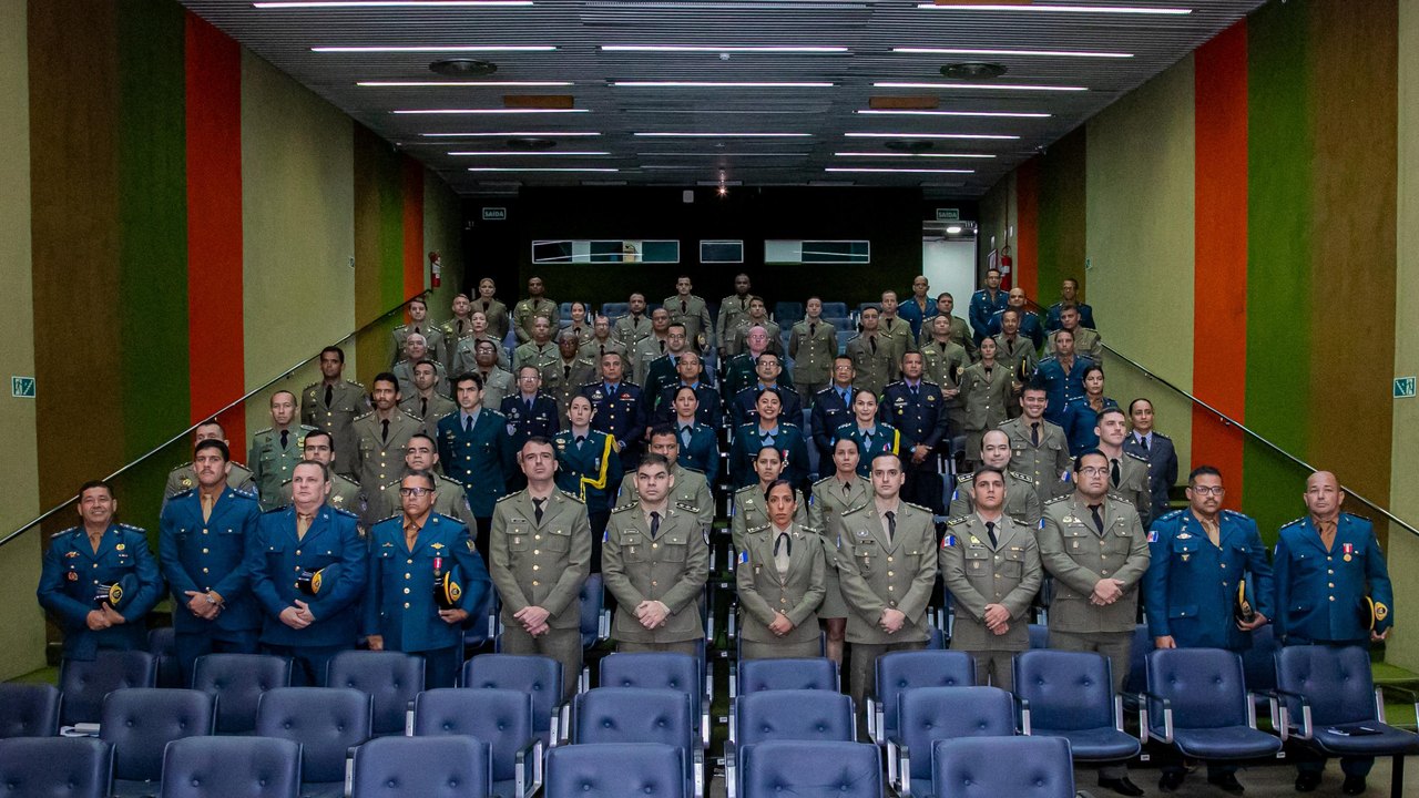  PM realiza aula inaugural do Curso de Aperfeiçoamento de Oficiais 
